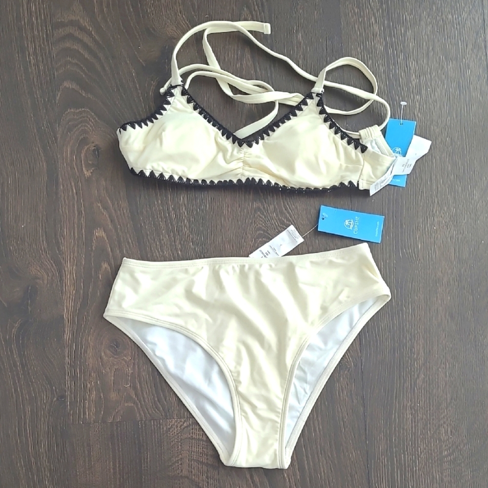 BNWT Cupshe Off-White and Black Bikini Set